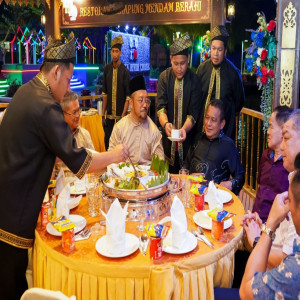 Pakej Tuah (Rumah)