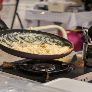 Live Cook Pasta, Chilli Garlic Buttermilk Clam Mantao